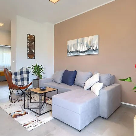 Apartment Holiday Bojana Pula