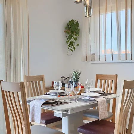 Apartment Holiday Bojana Pula